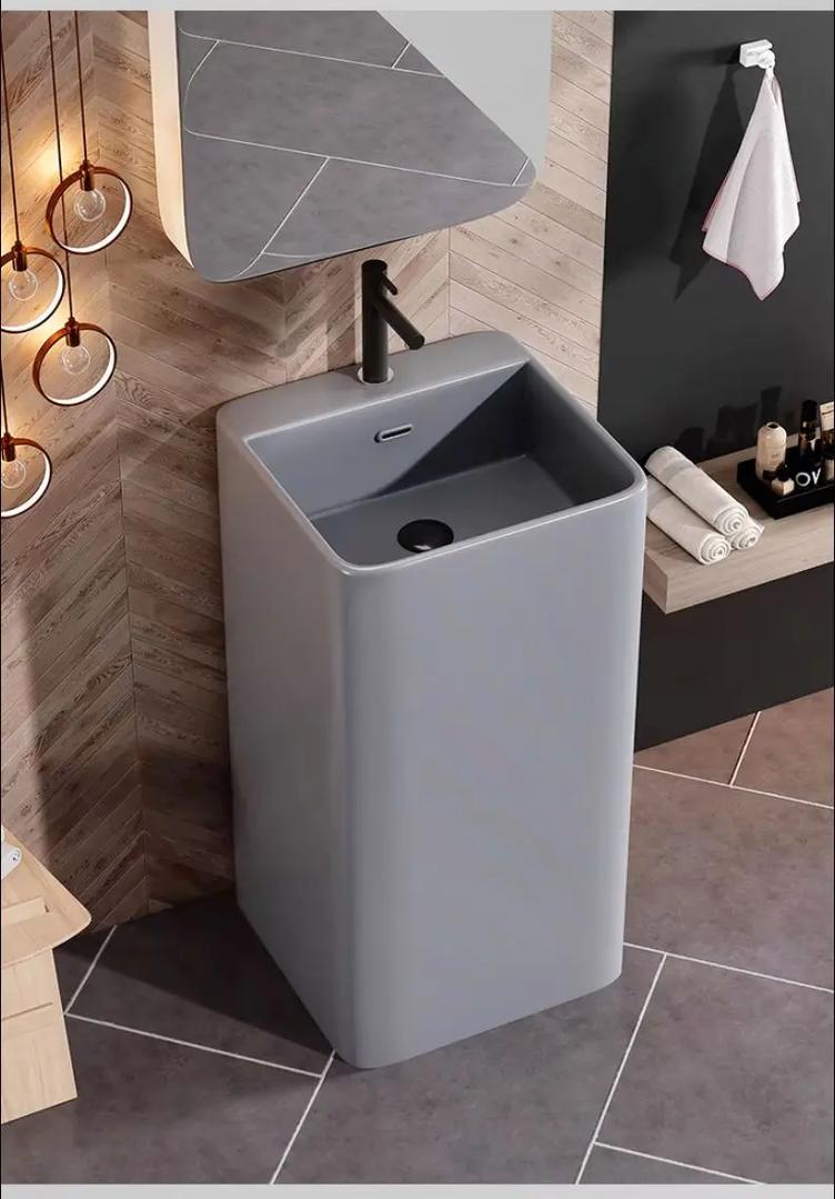 一體立柱盆陶瓷陽臺 小戶型民宿衛生間的簡約升級方案